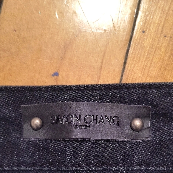 Simon Chang Black Denim Jeans With Black Leather Details On The Sides. Size 14. - Picture 6 of 13
